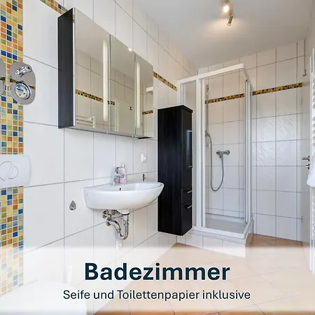 Peenemuende, Seglerhafen St Schoner 7, 13, 14 Extérieur photo