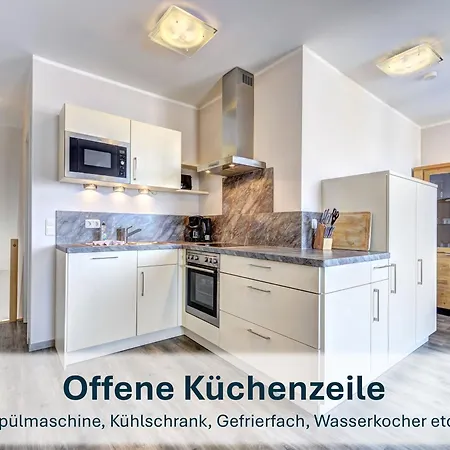 Peenemuende, Seglerhafen St Schoner 7, 13, 14 Extérieur photo